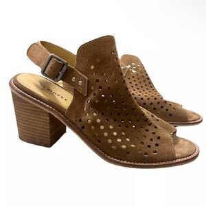 Chinese Laundry EUC Carnival Slingback Buckle Shooties Women 9 Heels Tan Sandals